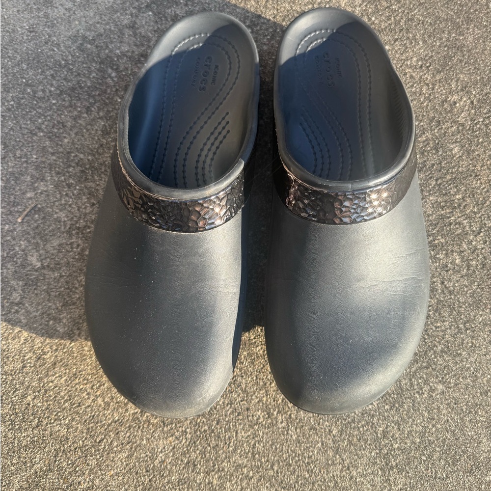 CROCS Women’s Black Slip-On Mule/Clog - Picture 3 of 6
